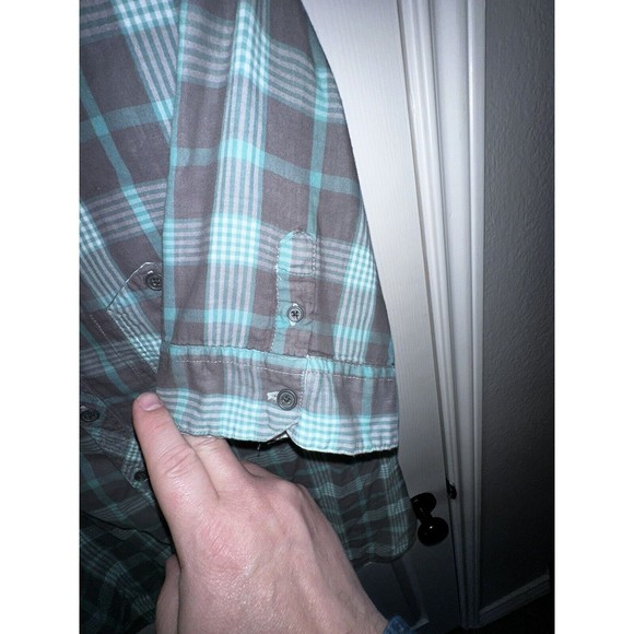 Guess 81 Button Down Shirt Men's XL Grey Blue Plaid Short Sleeve Up - Picture 5 of 6